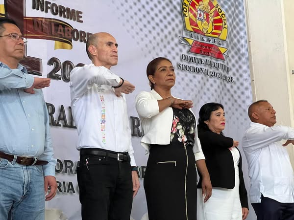 📢 Reconocemos el compromiso con los trabajadores municipales 🤝 - H ...