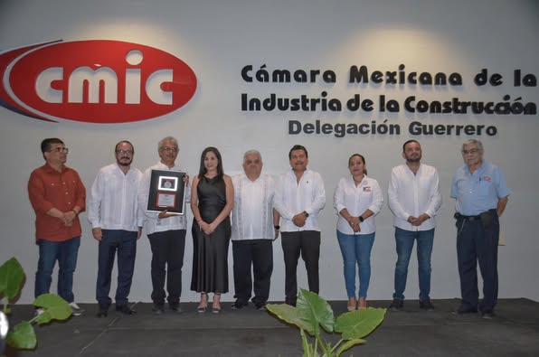 🏗️ Reconocemos a quienes construyen el presente y el futuro de Chilpancingo 🏆