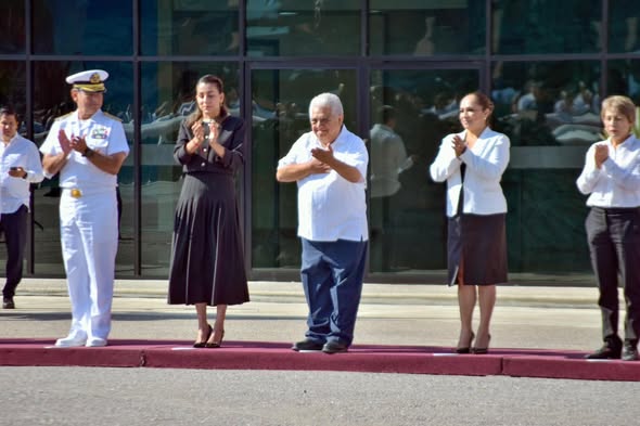 Izamiento del Estandarte Monumental del Escudo del Estado de Guerrero