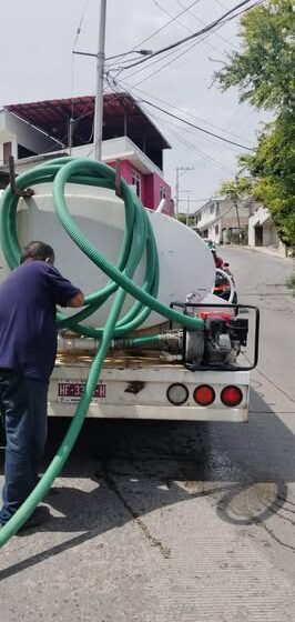 Más de 2,900 pipas de agua para apoyar a las familias de distintas colonias