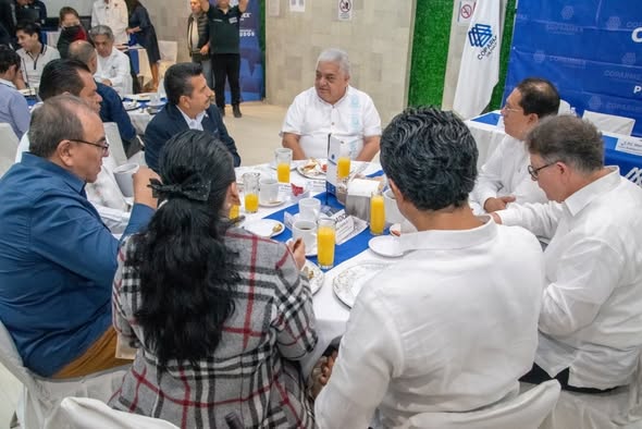 Gustavo Alarcón fortalece diálogo con COPARMEX para dar certeza y orden a Chilpancingo 🤝